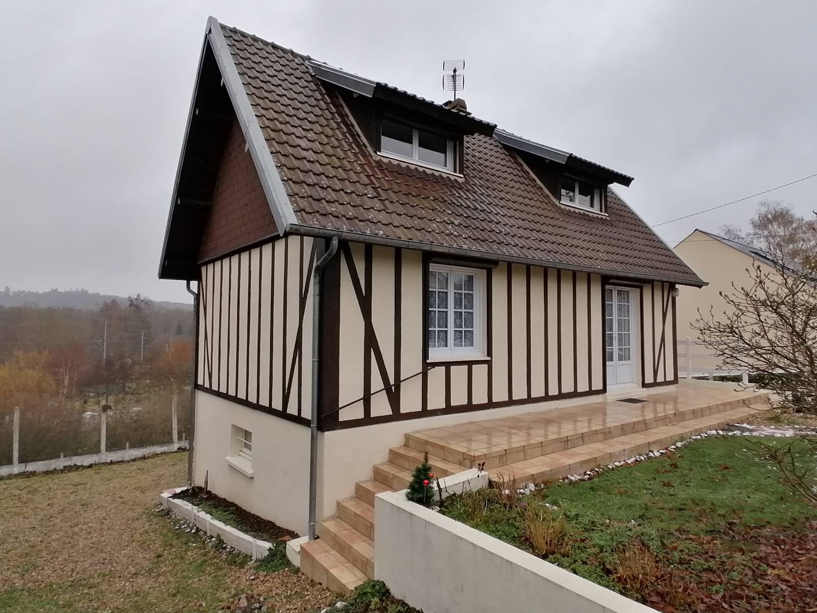 Petite maison pleine de charme à Serquigny
